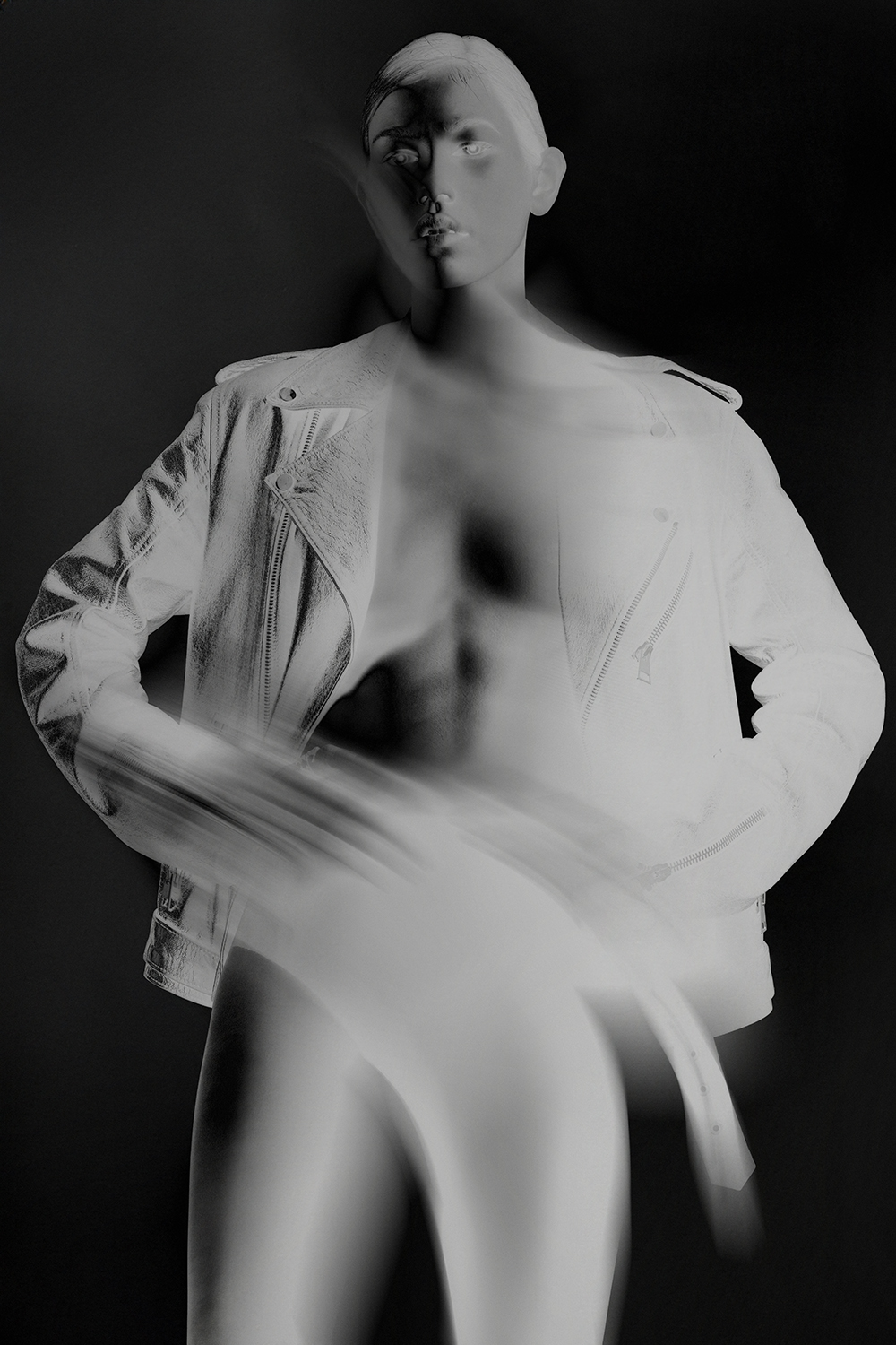 Marina B&W